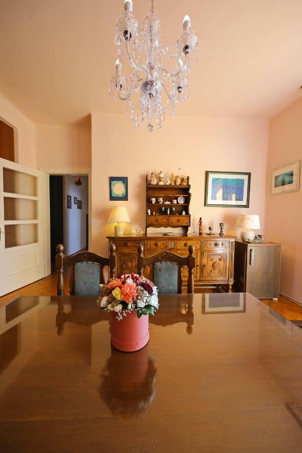 Caisa Classic Beachfront Apartment ซาดาร์ ภายนอก รูปภาพ